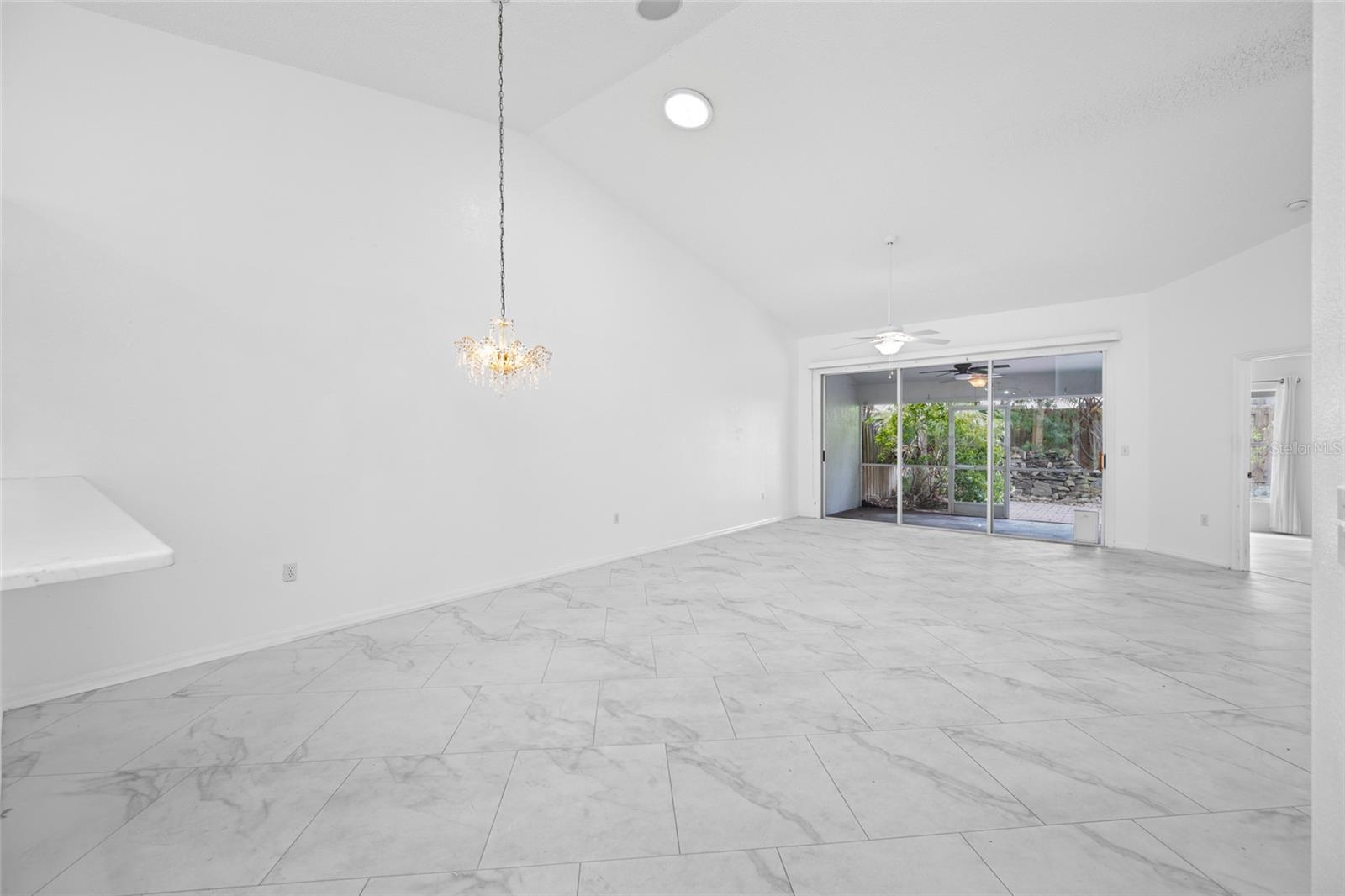 2565 ESTANCIA BLVD, CLEARWATER, FL, 33761