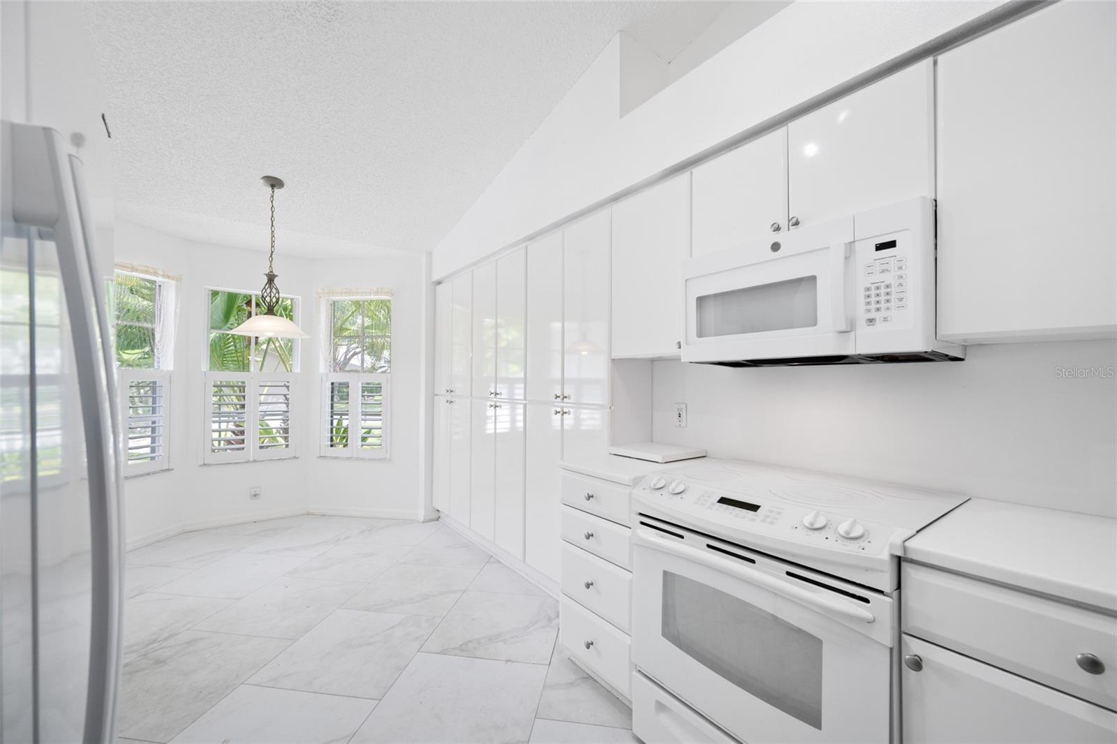 2565 ESTANCIA BLVD, CLEARWATER, FL, 33761