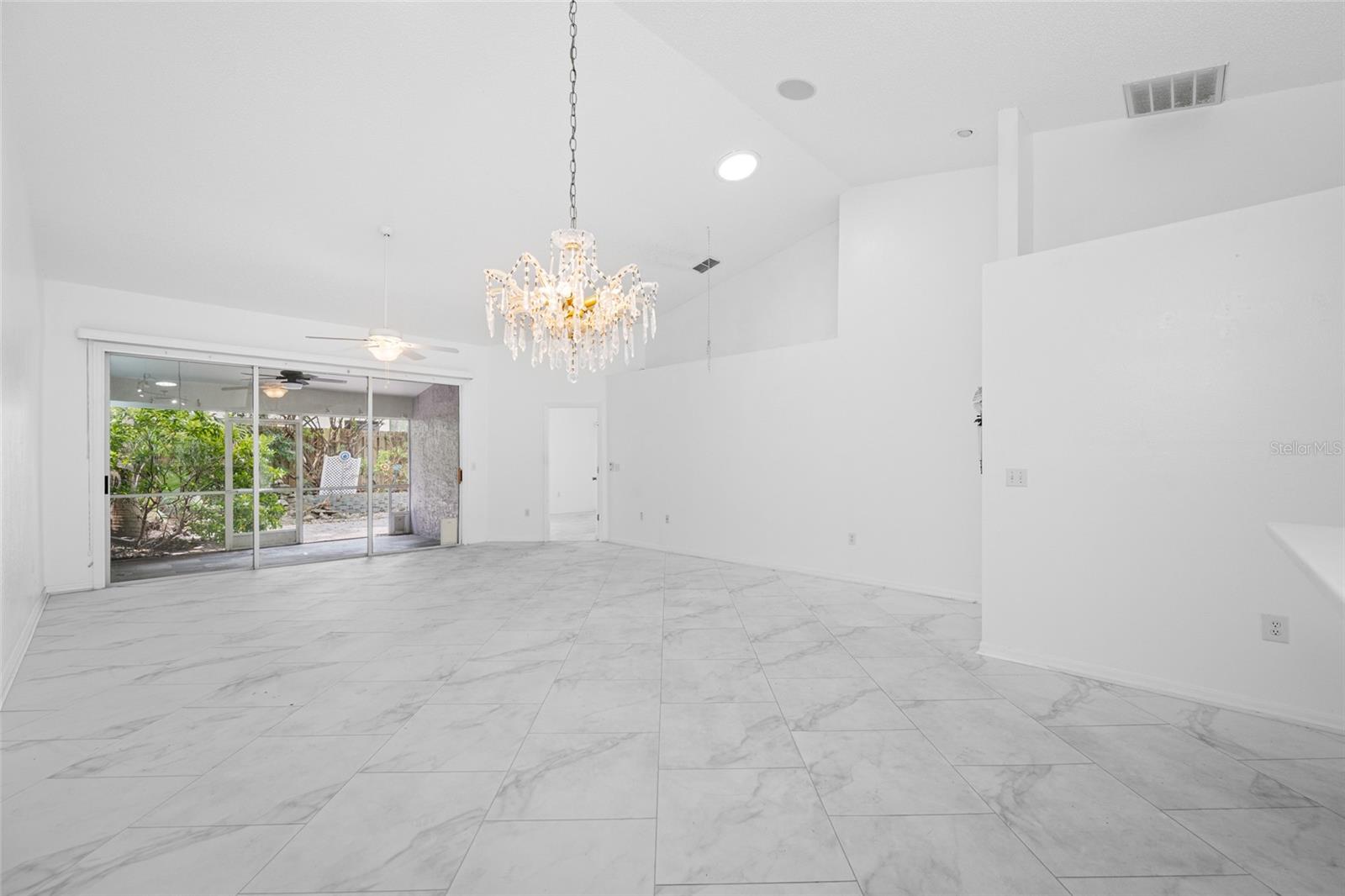 2565 ESTANCIA BLVD, CLEARWATER, FL, 33761