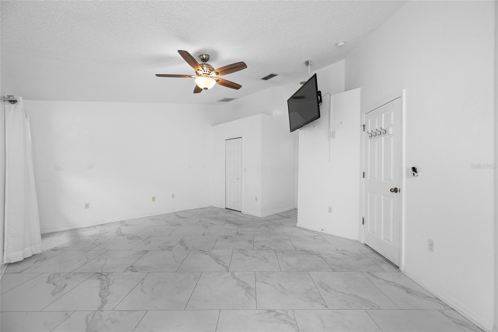 2565 ESTANCIA BLVD, CLEARWATER, FL, 33761