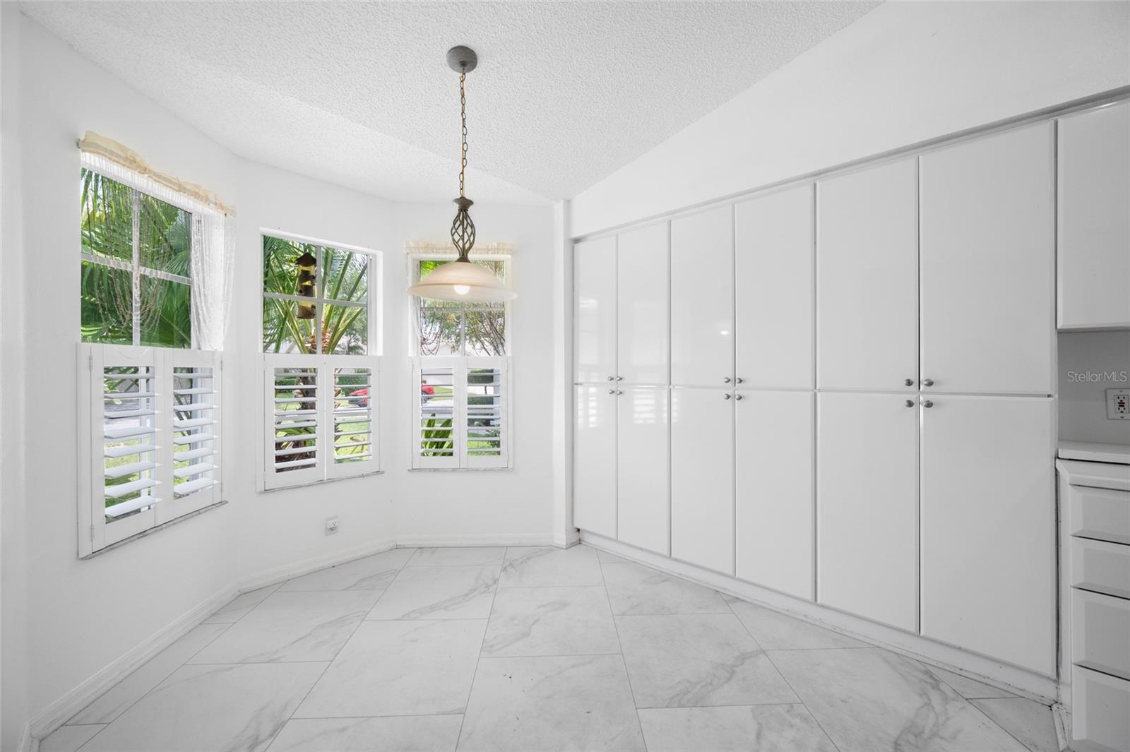 2565 ESTANCIA BLVD, CLEARWATER, FL, 33761