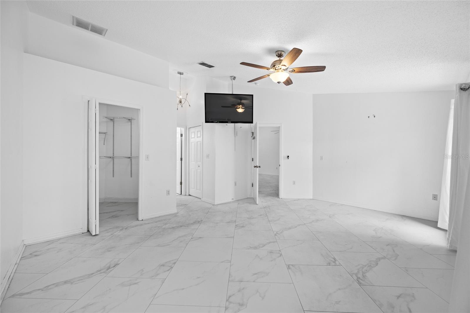 2565 ESTANCIA BLVD, CLEARWATER, FL, 33761