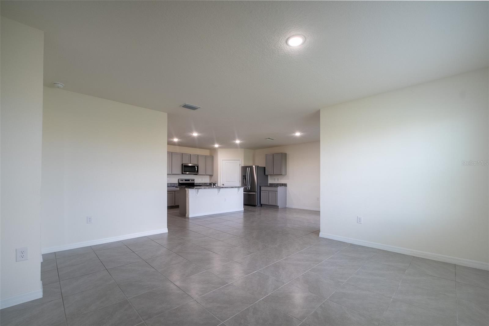 8318 CLAW GLADES LOOP, WESLEY CHAPEL, FL, 33545