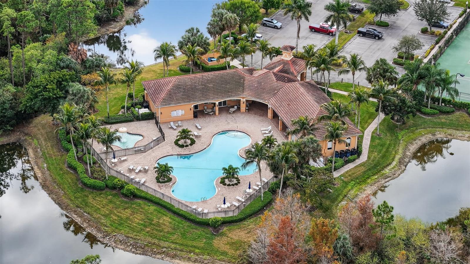 3535 DANDOLO CIR, CAPE CORAL, FL, 33909
