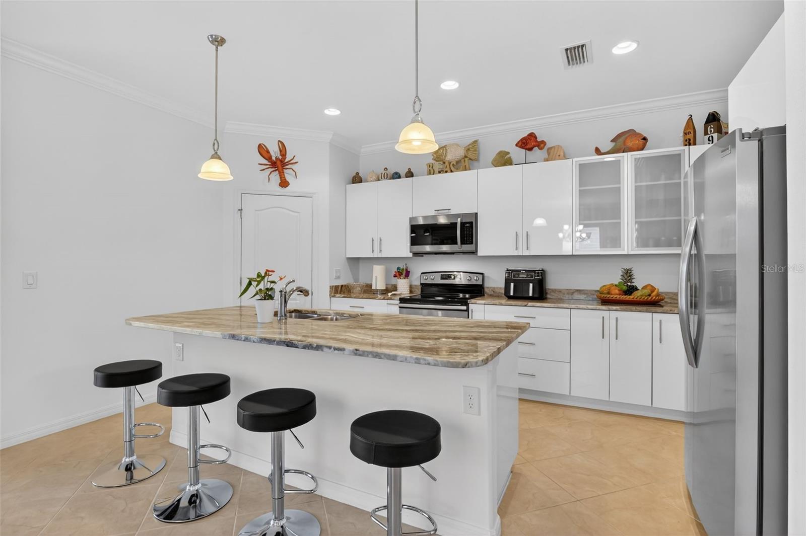 3535 DANDOLO CIR, CAPE CORAL, FL, 33909