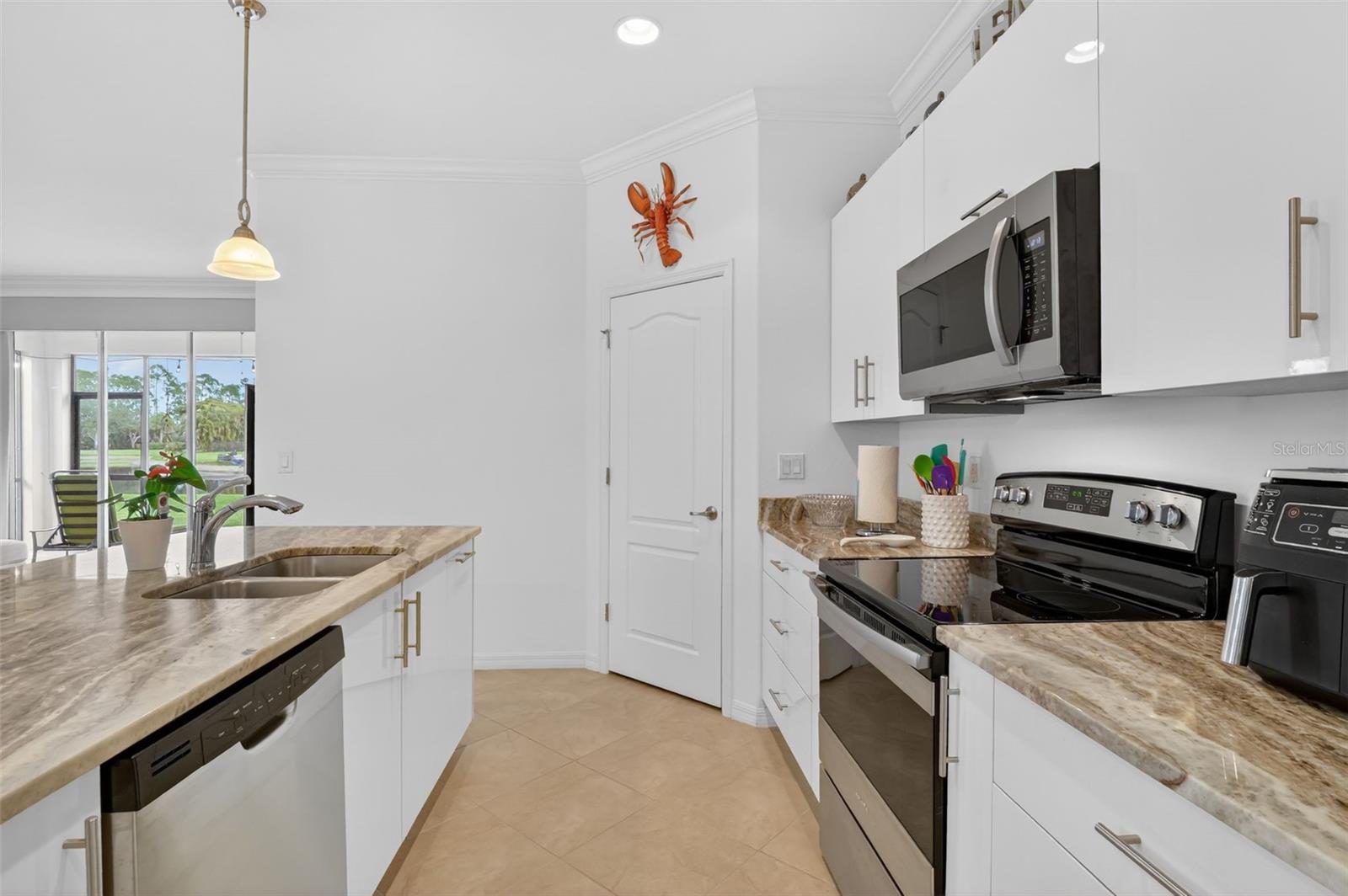 3535 DANDOLO CIR, CAPE CORAL, FL, 33909