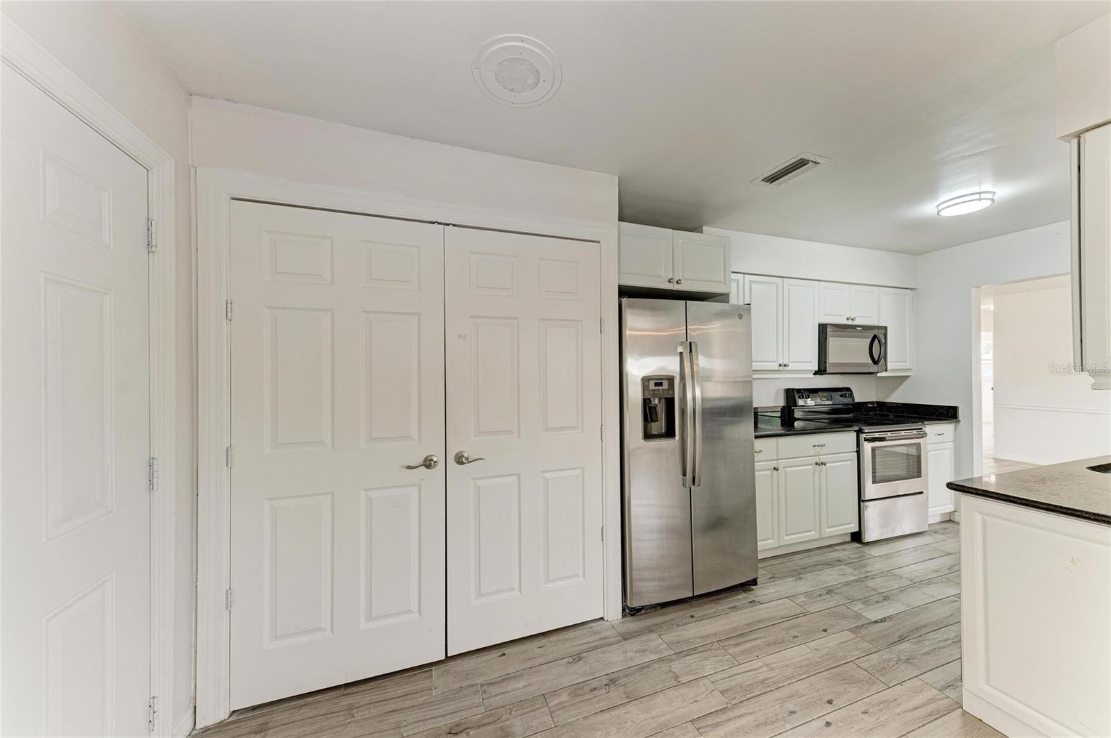 2544 ORSOVA WAY, SARASOTA, FL, 34231