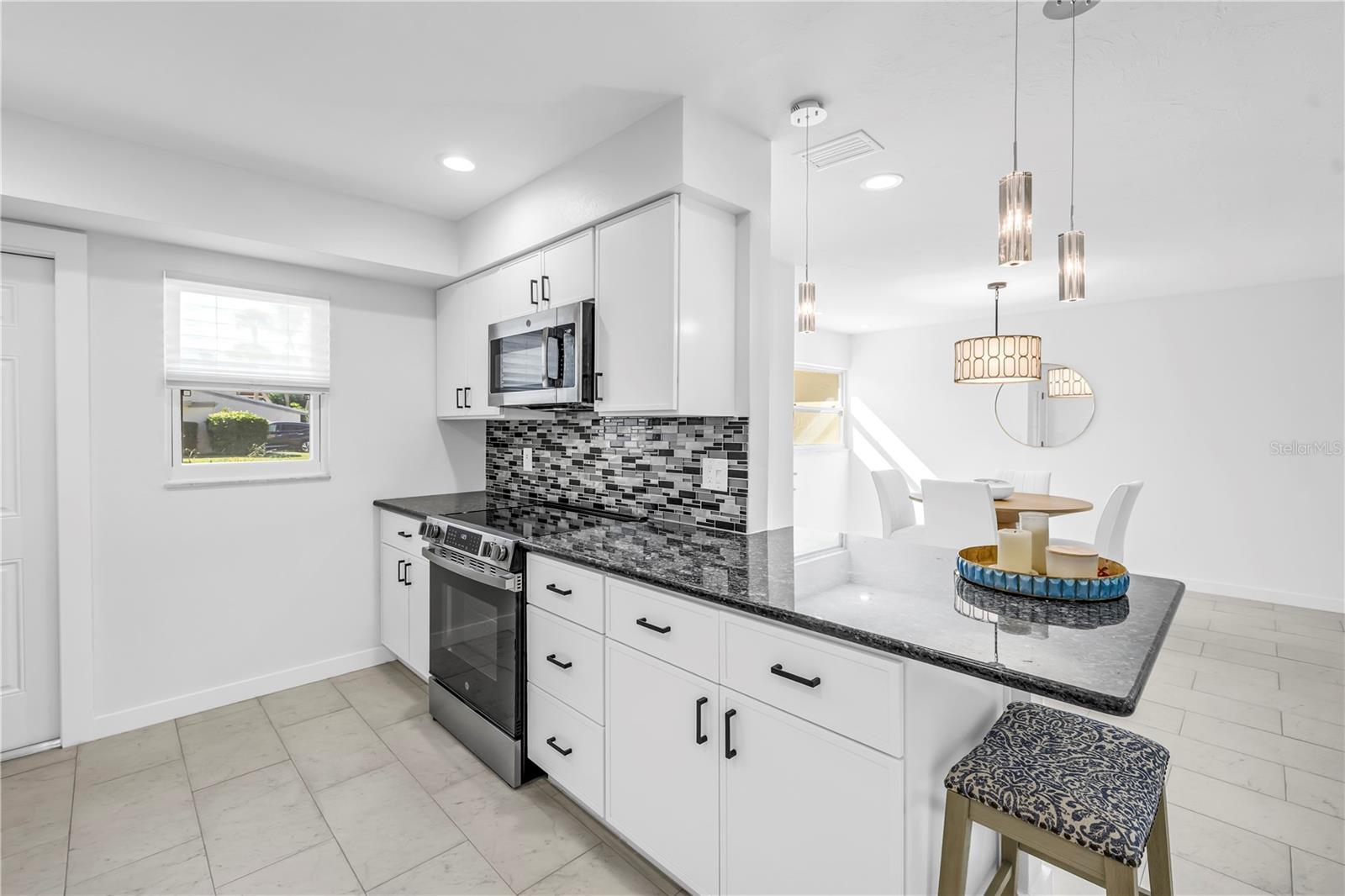 111 WHISPERING SANDS CIR #V38, SARASOTA, FL, 34242