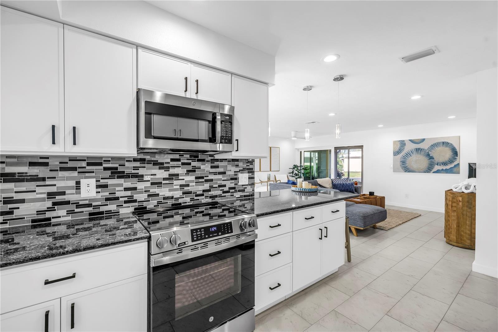 111 WHISPERING SANDS CIR #V38, SARASOTA, FL, 34242