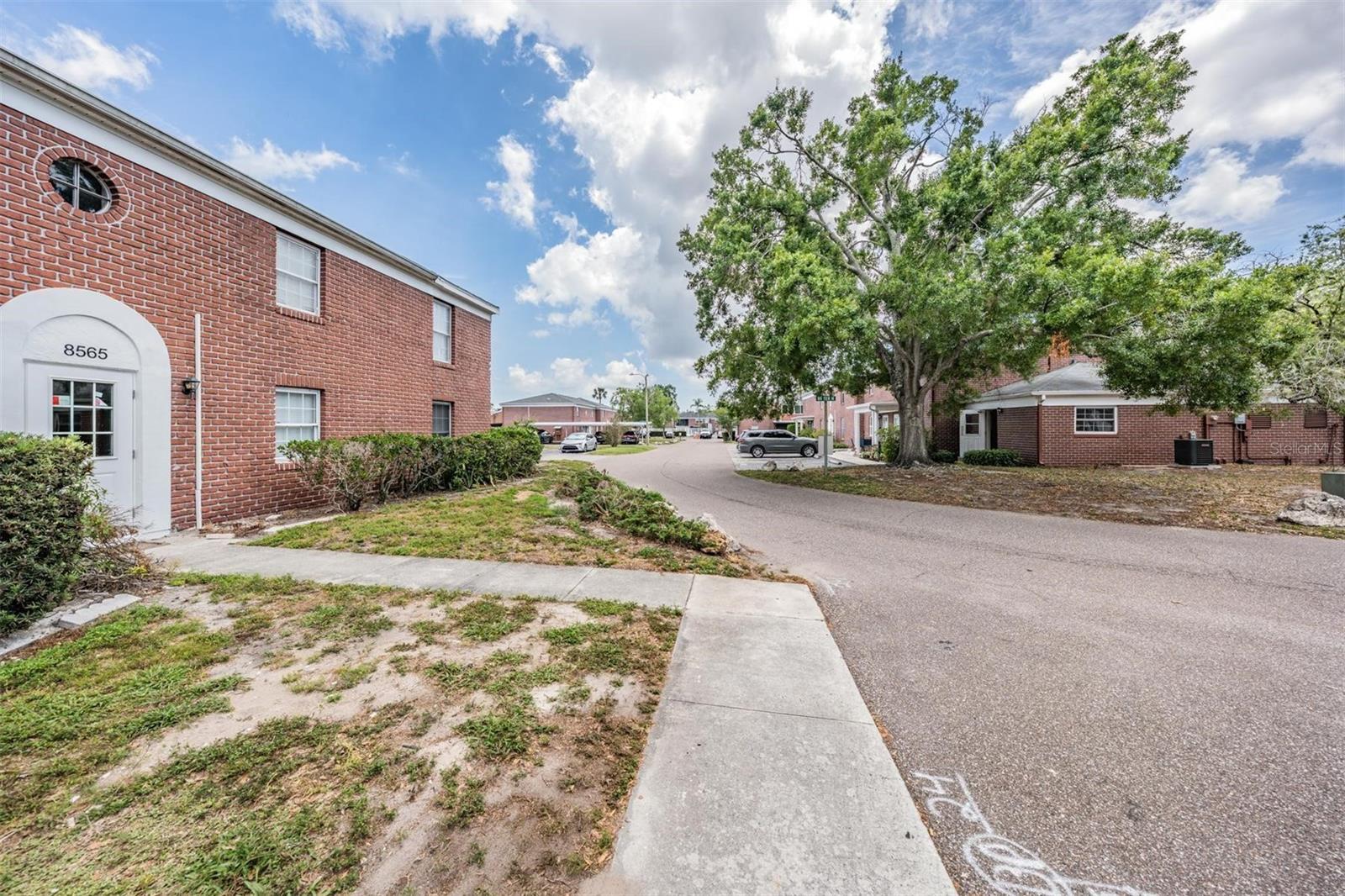 8565 12TH WAY N #A, ST PETERSBURG, FL, 33702