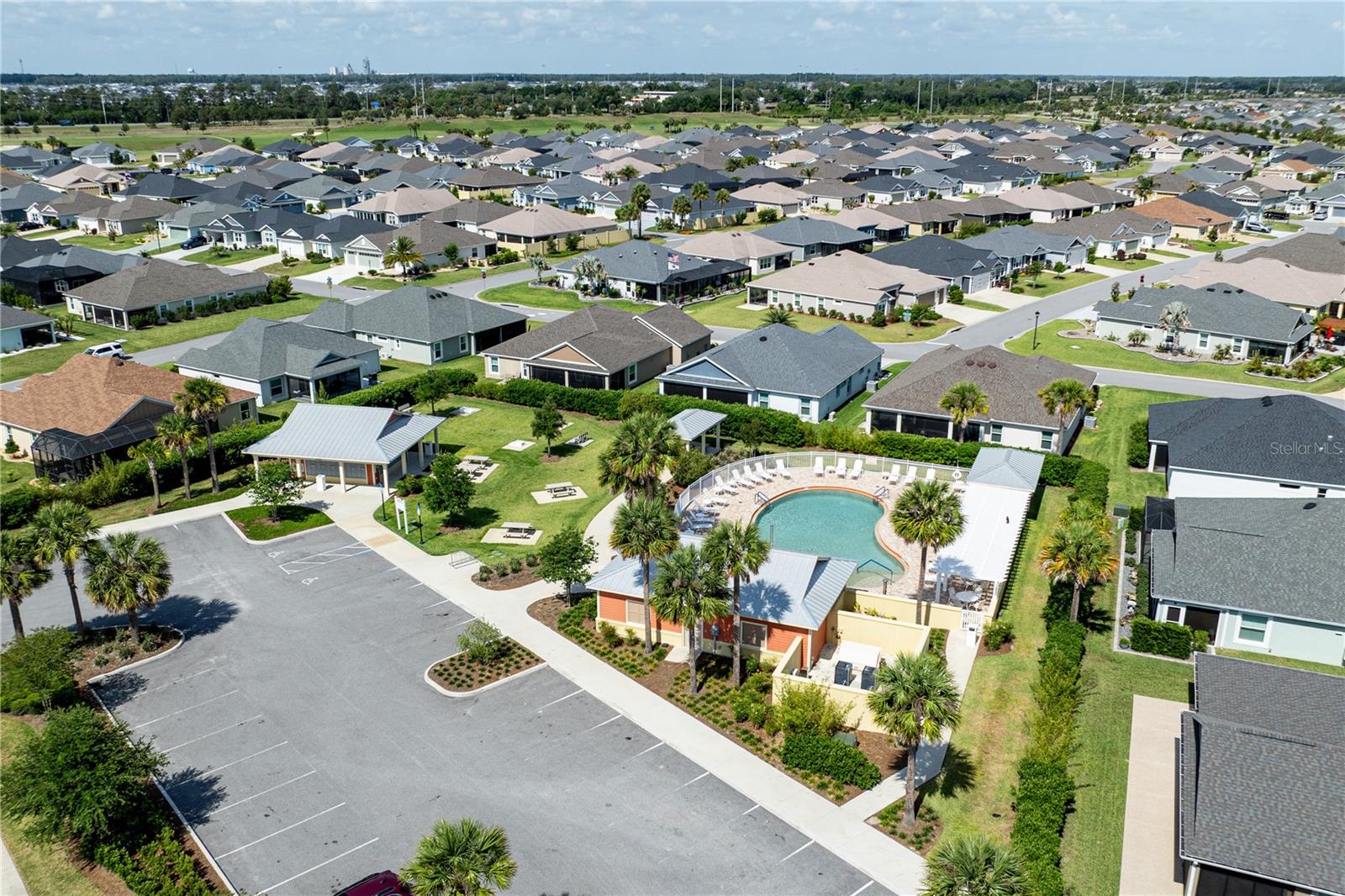 805 HUBBARD LOOP, THE VILLAGES, FL, 32163