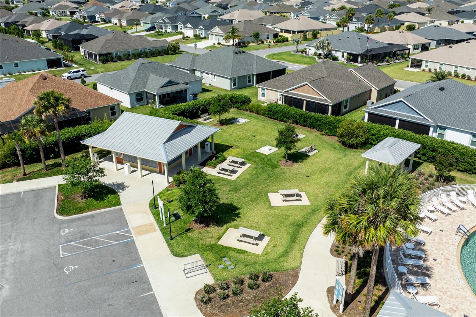 805 HUBBARD LOOP, THE VILLAGES, FL, 32163