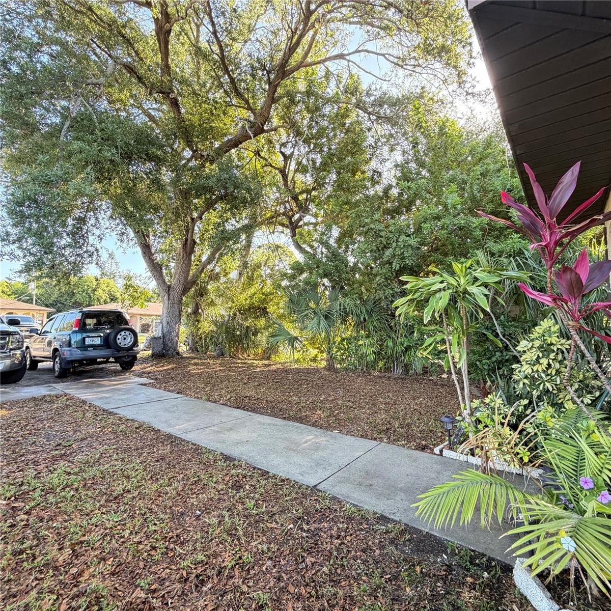 2710 46TH AVENUE DR W, BRADENTON, FL, 34207