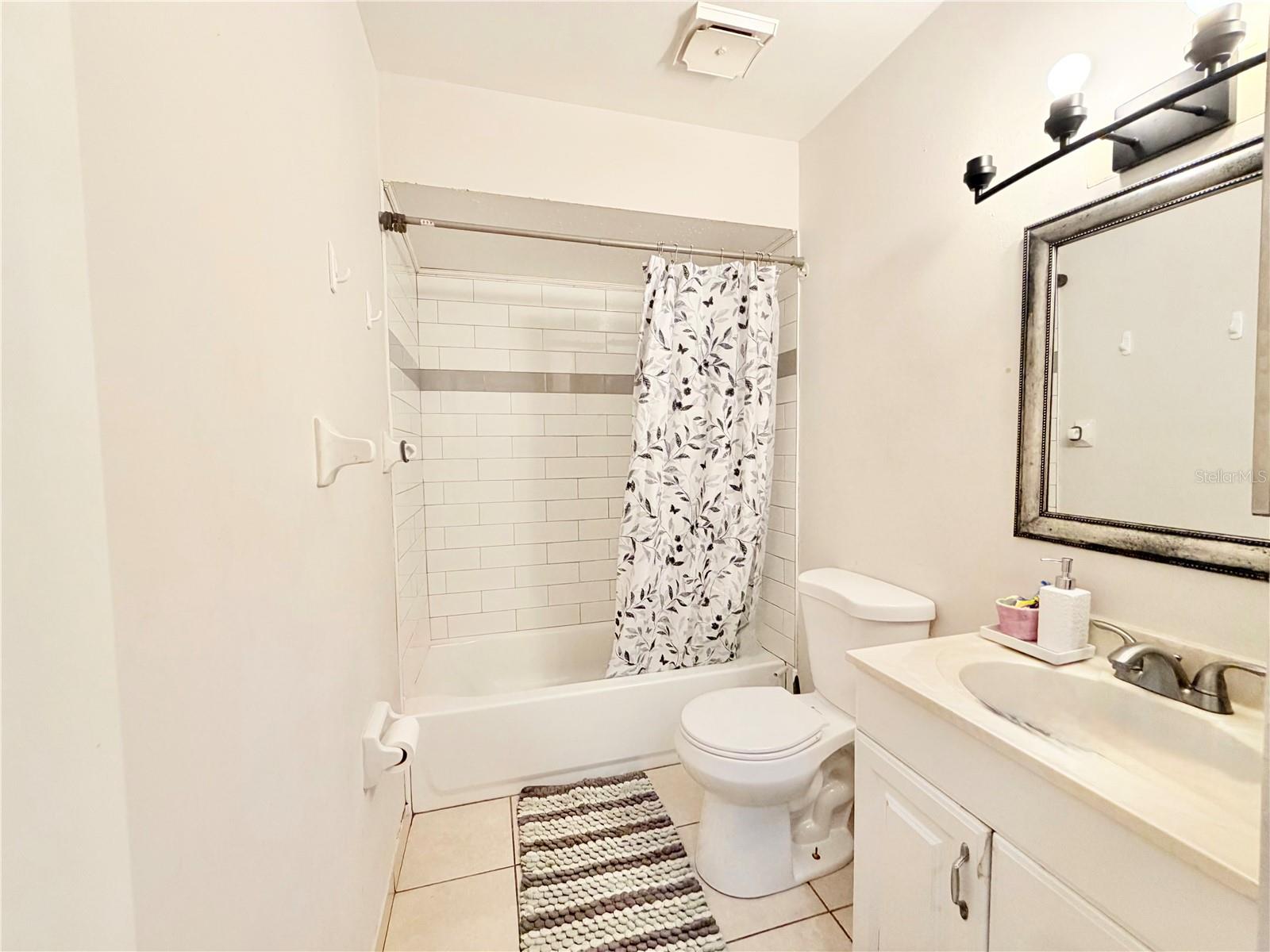 2710 46TH AVENUE DR W, BRADENTON, FL, 34207