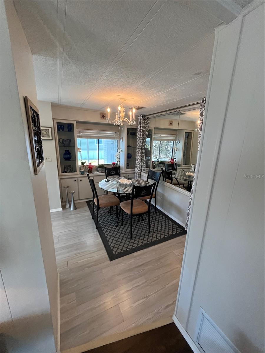 533 CERVINA DR N, VENICE, FL, 34285