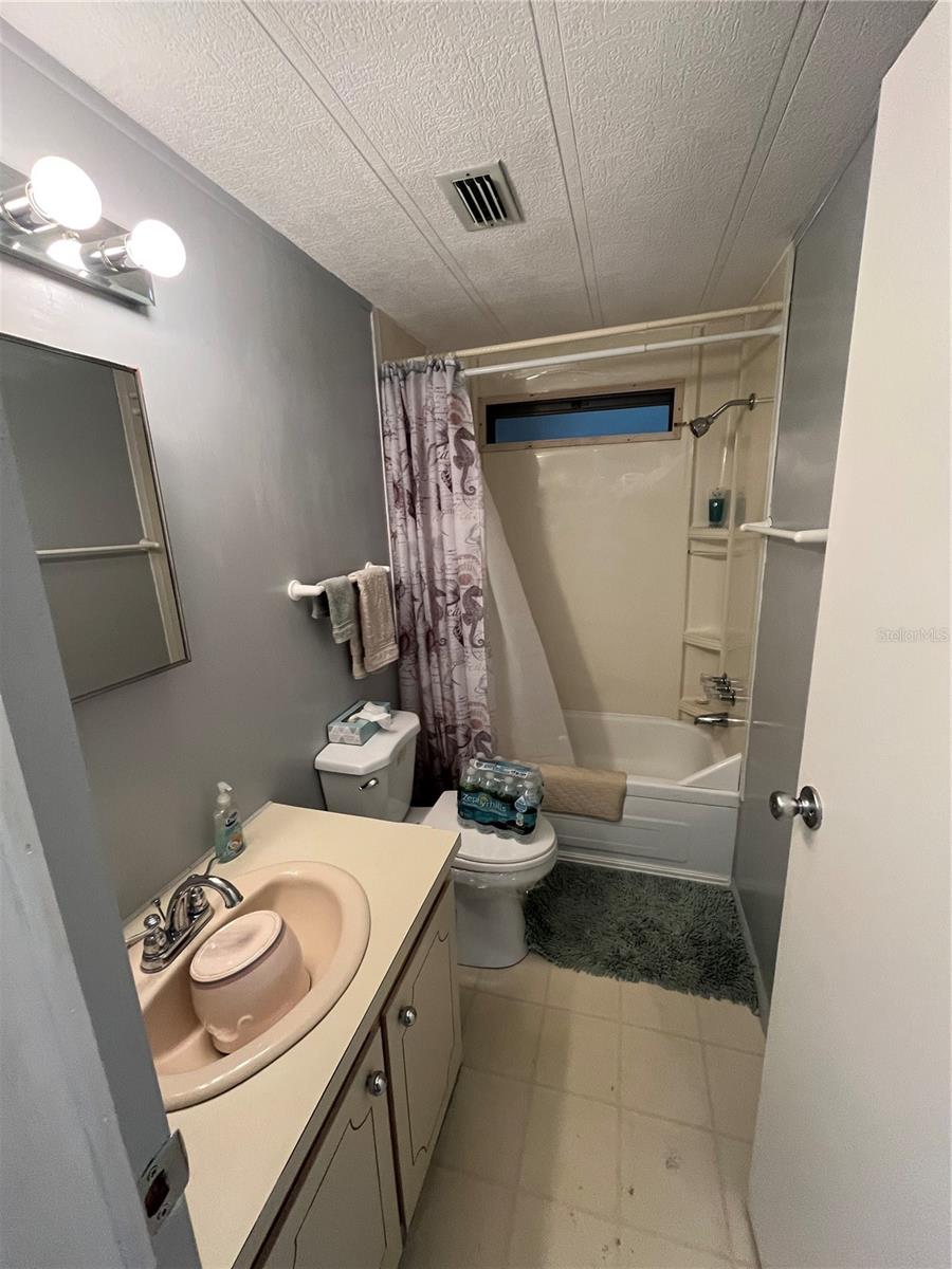 533 CERVINA DR N, VENICE, FL, 34285