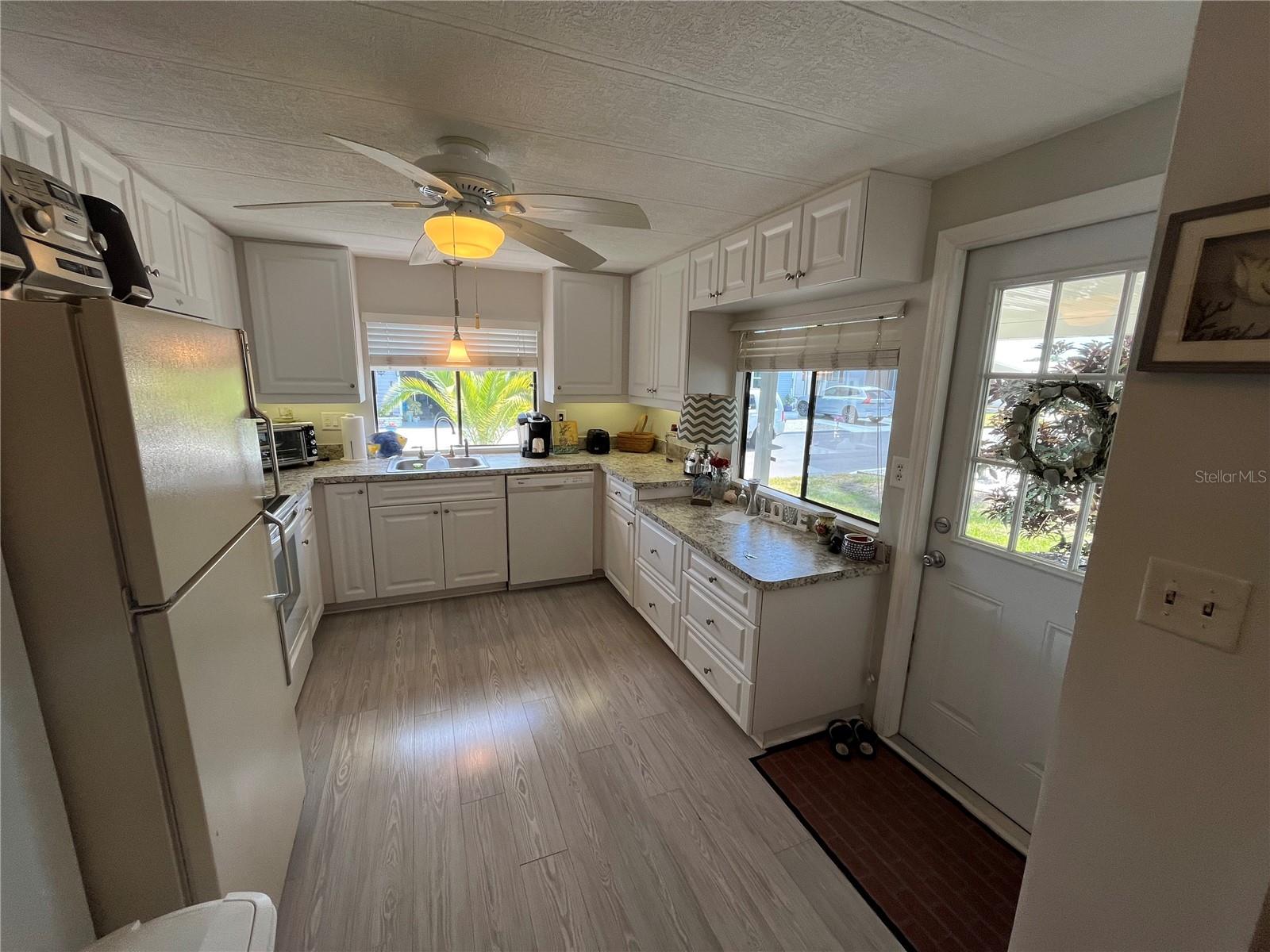 533 CERVINA DR N, VENICE, FL, 34285