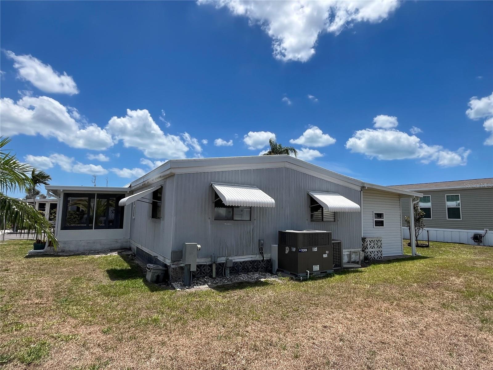 533 CERVINA DR N, VENICE, FL, 34285