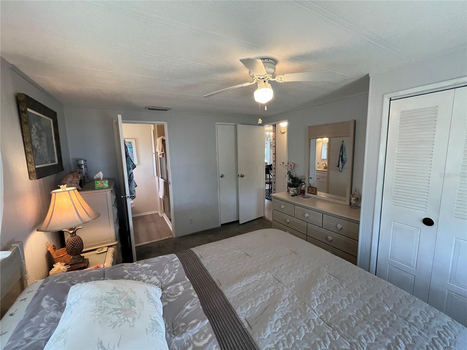 533 CERVINA DR N, VENICE, FL, 34285