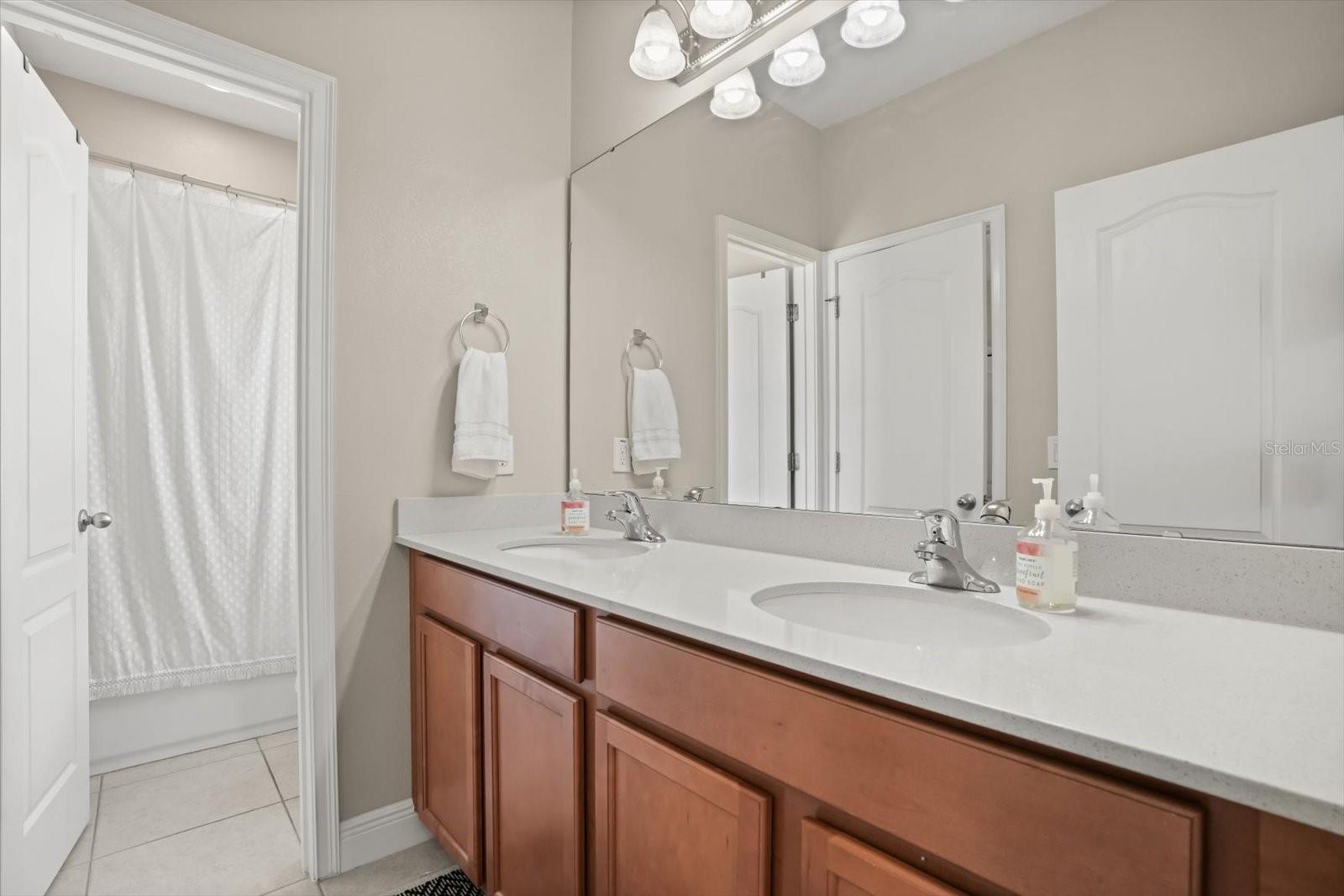 897 LANDRUM DR, WINTER GARDEN, FL, 34787