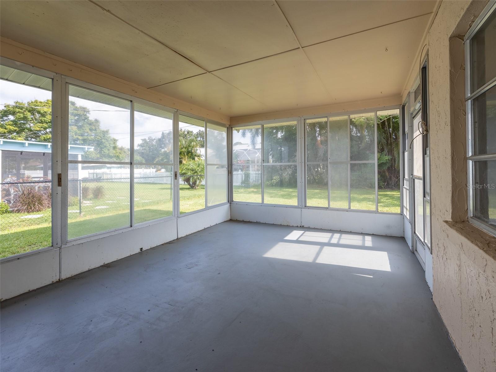 916 GILLESPIE ST, ENGLEWOOD, FL, 34223