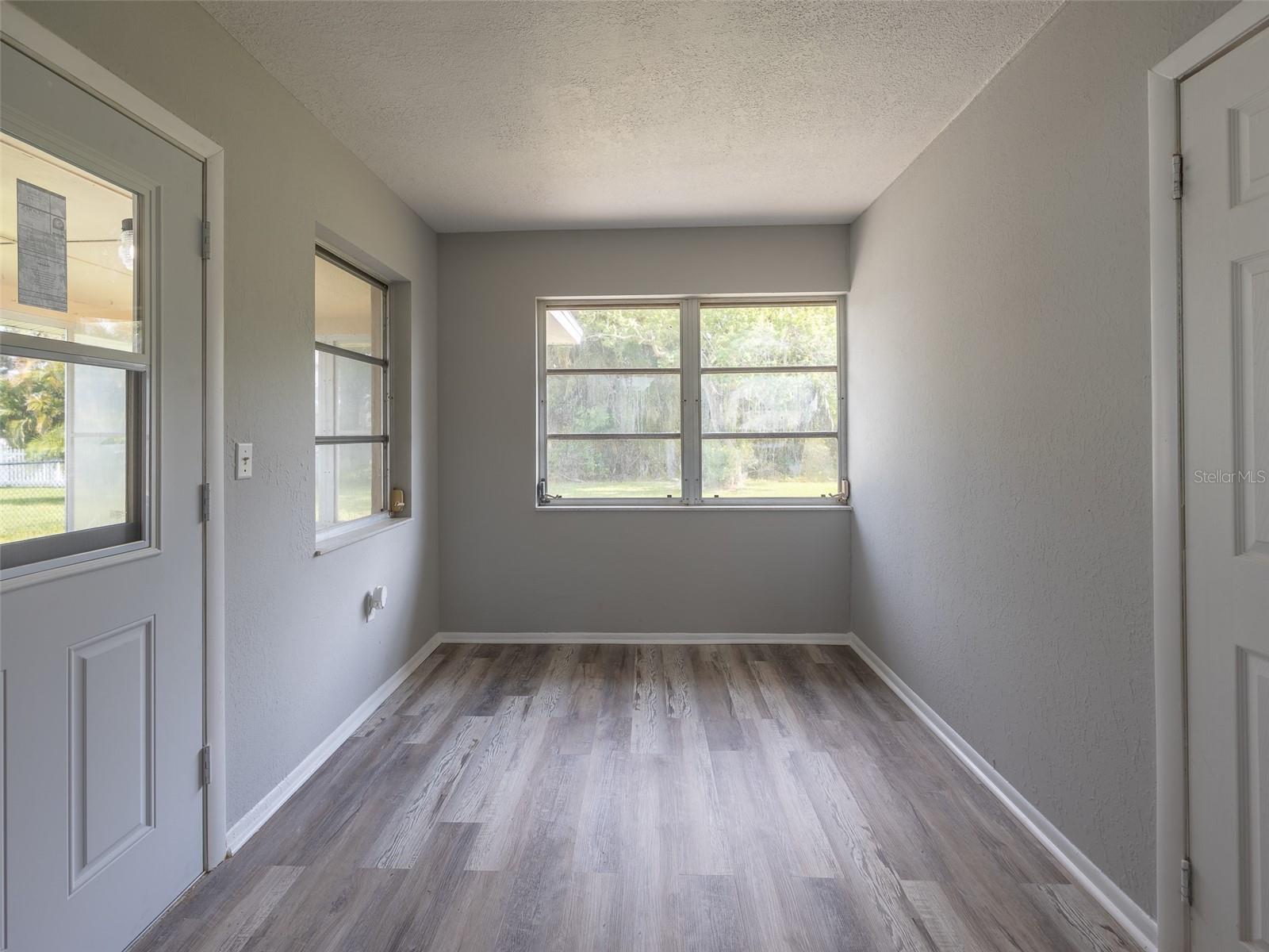 916 GILLESPIE ST, ENGLEWOOD, FL, 34223