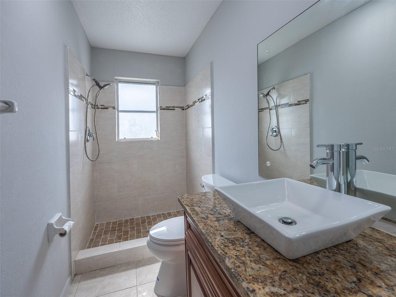 916 GILLESPIE ST, ENGLEWOOD, FL, 34223