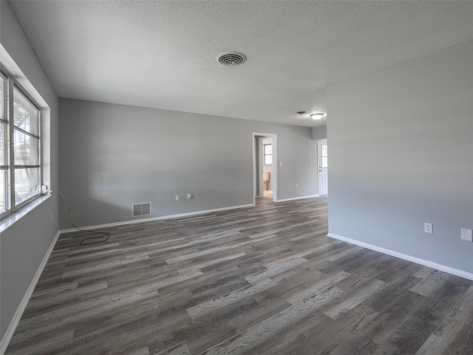 916 GILLESPIE ST, ENGLEWOOD, FL, 34223