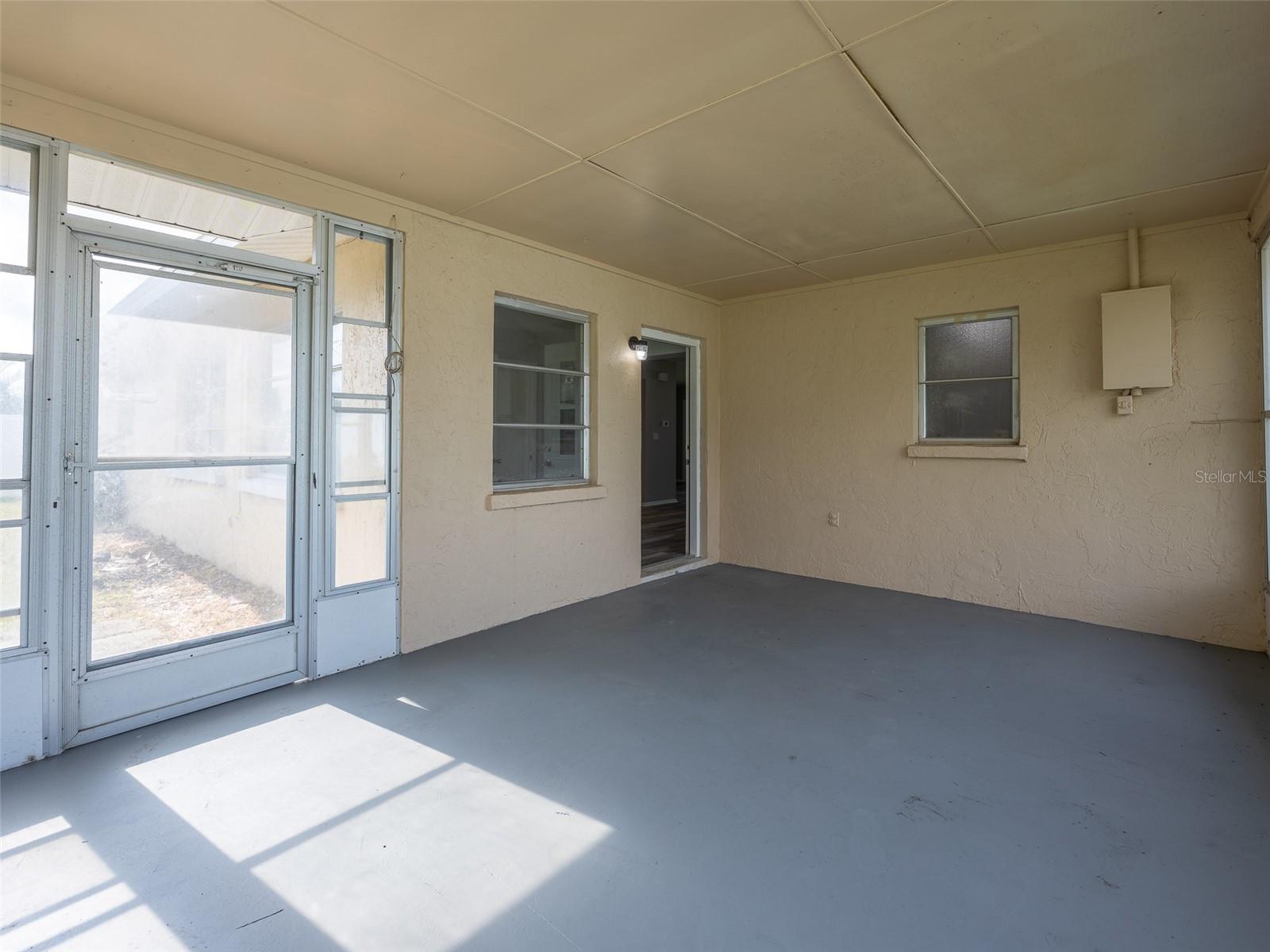 916 GILLESPIE ST, ENGLEWOOD, FL, 34223