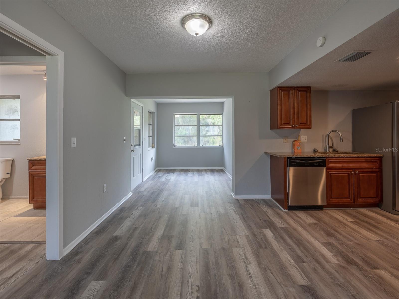 916 GILLESPIE ST, ENGLEWOOD, FL, 34223
