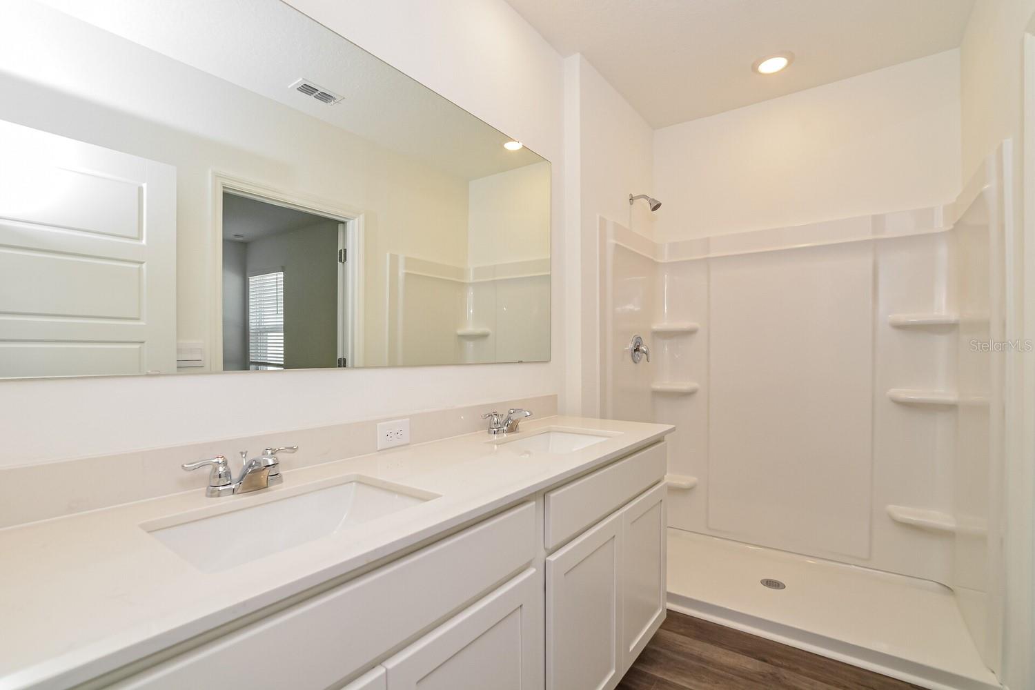 3437 NETTLE LOOP, TAVARES, FL, 32778