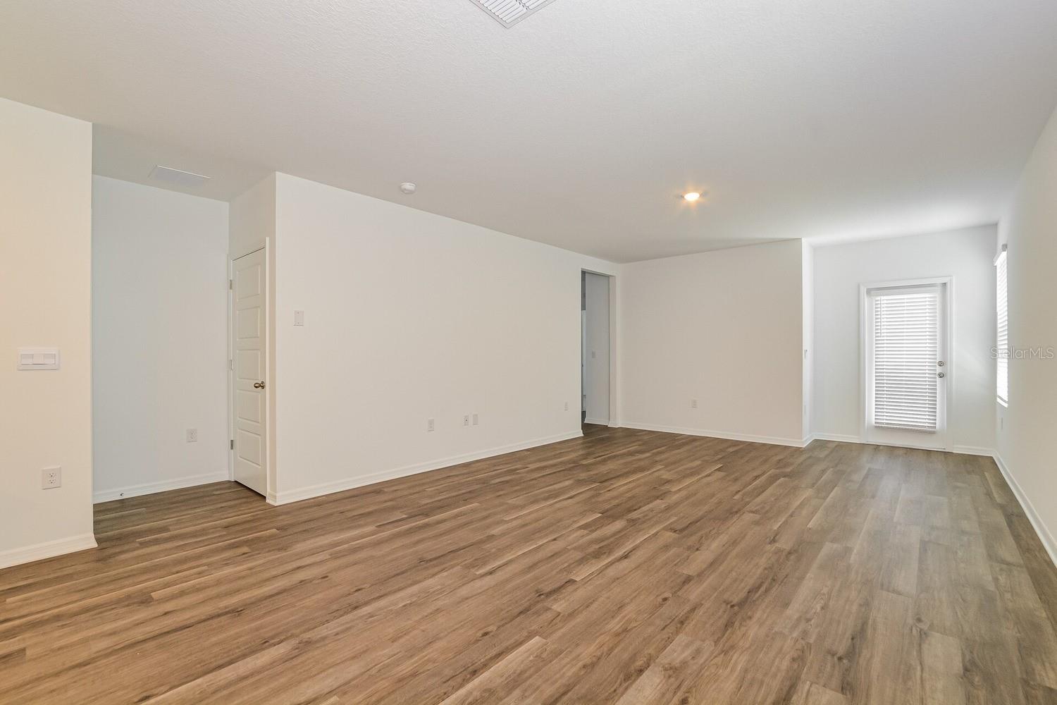 3437 NETTLE LOOP, TAVARES, FL, 32778