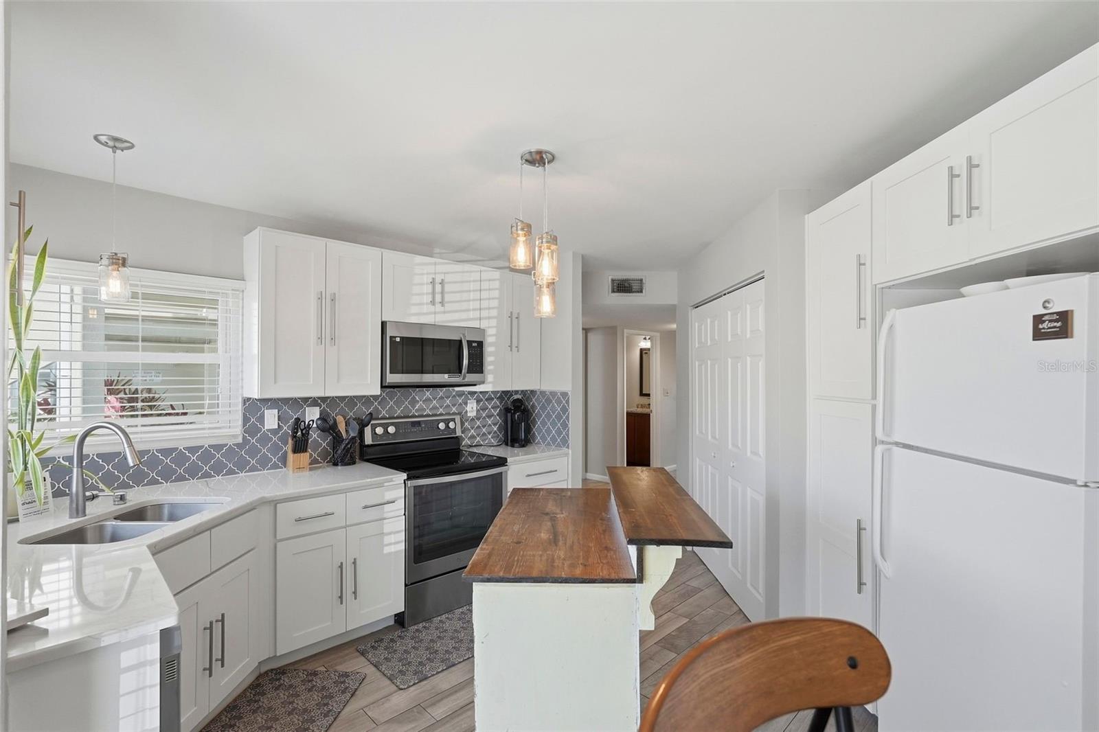 6151 BAHIA DEL MAR BLVD #123, ST PETERSBURG, FL, 33715