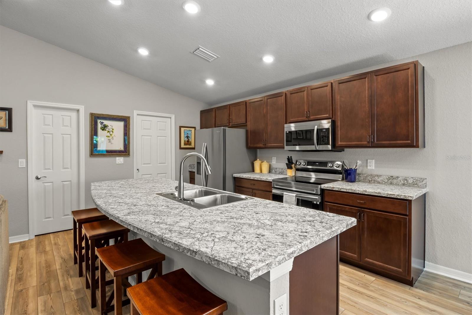 2008 NOBLE DR, DAVENPORT, FL, 33837