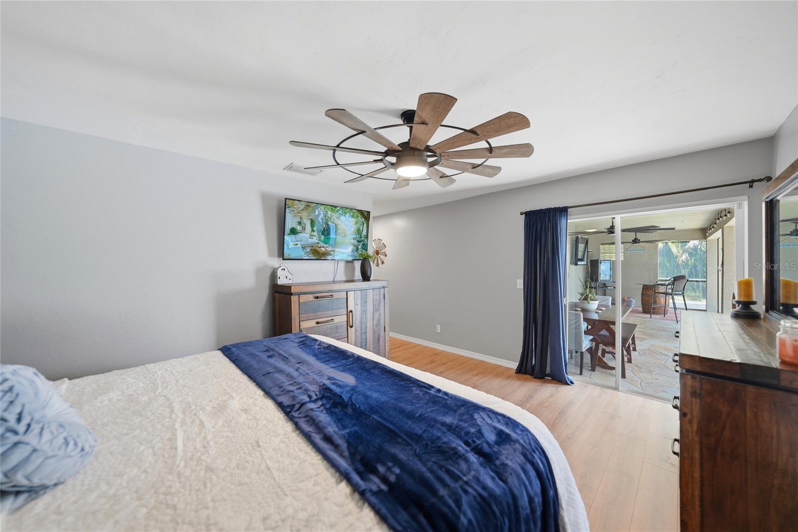 515 GLEASON PKWY, CAPE CORAL, FL, 33914