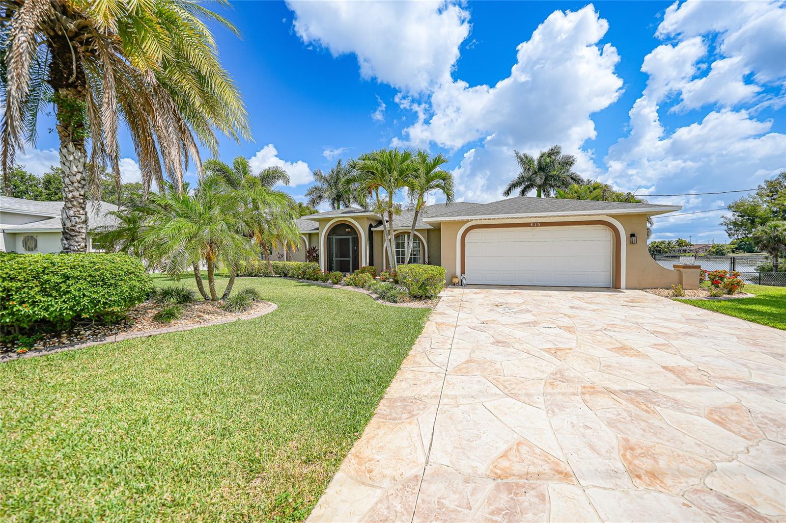 515 GLEASON PKWY, CAPE CORAL, FL, 33914