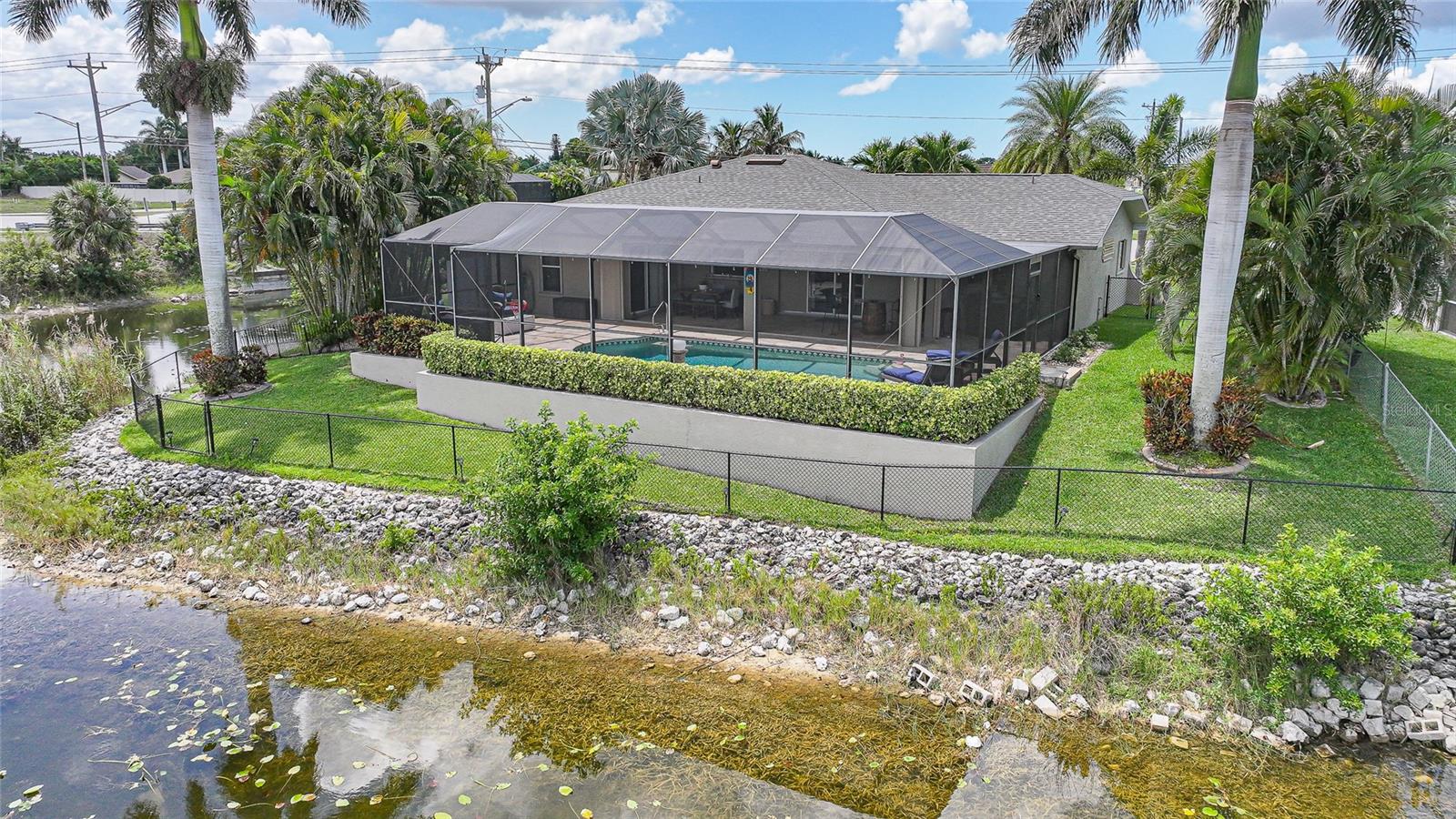 515 GLEASON PKWY, CAPE CORAL, FL, 33914
