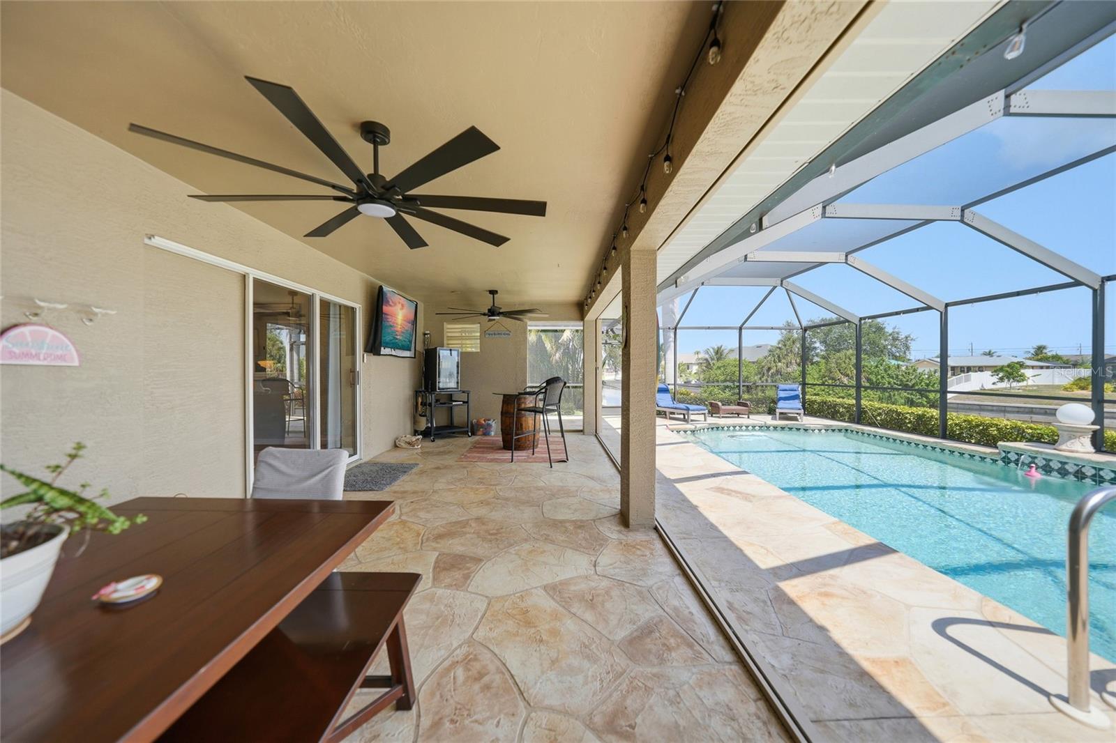 515 GLEASON PKWY, CAPE CORAL, FL, 33914