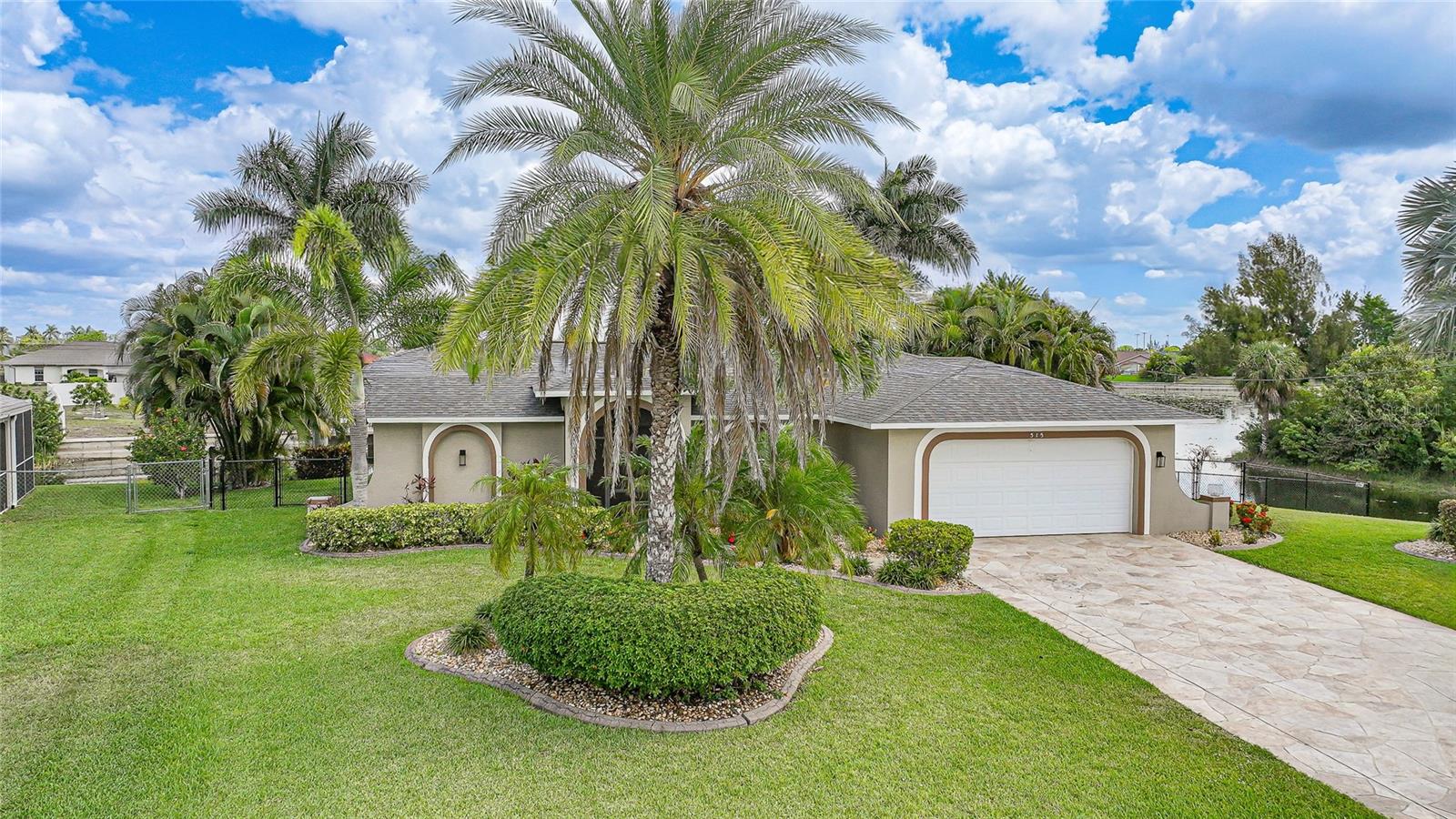 515 GLEASON PKWY, CAPE CORAL, FL, 33914