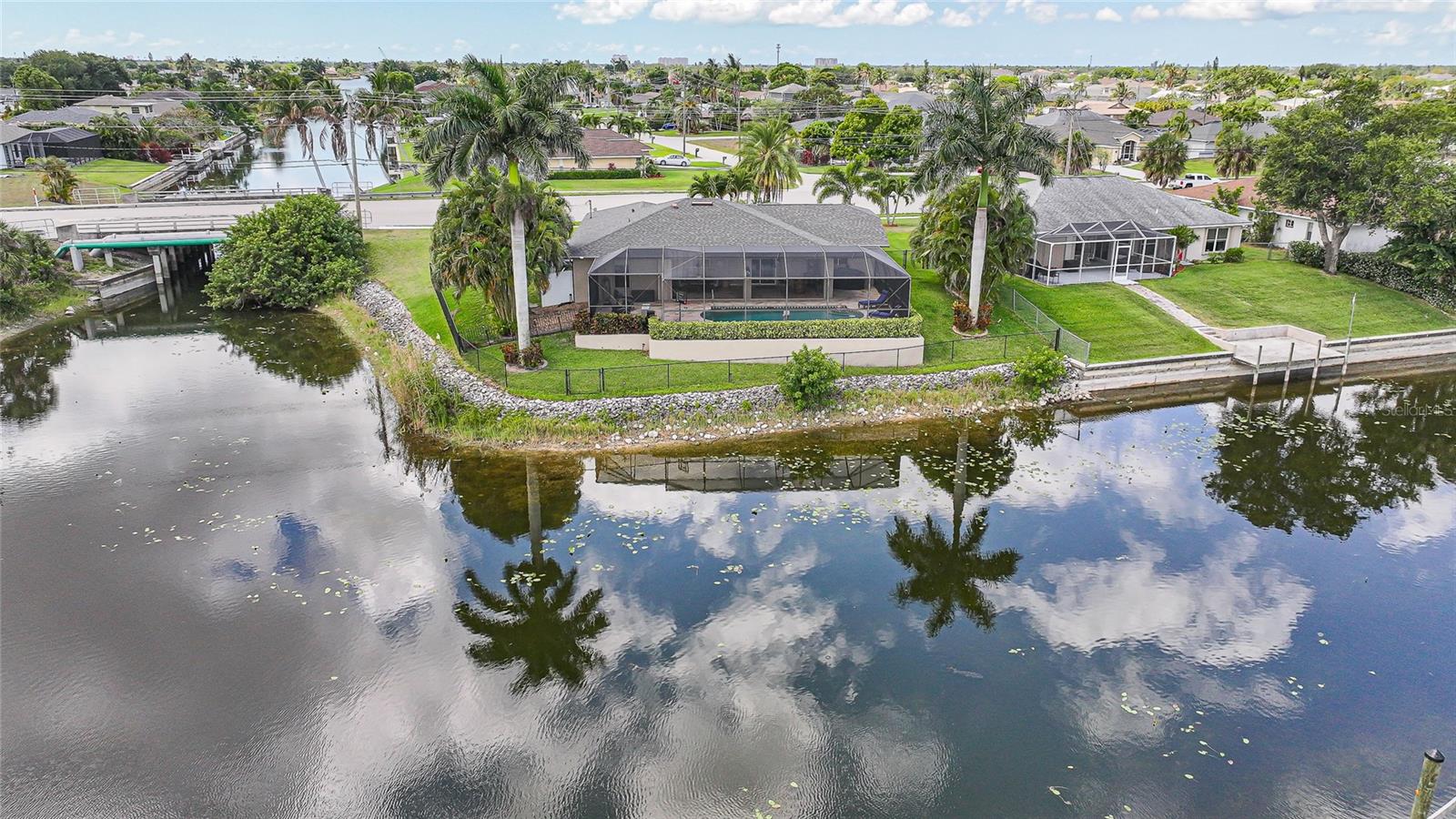 515 GLEASON PKWY, CAPE CORAL, FL, 33914