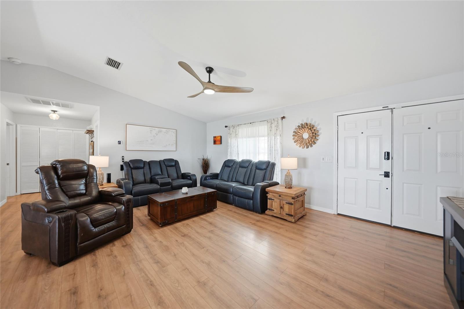 515 GLEASON PKWY, CAPE CORAL, FL, 33914