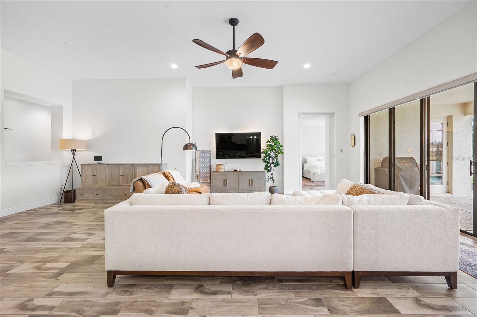 12630 HORSESHOE BEND DR, LITHIA, FL, 33547