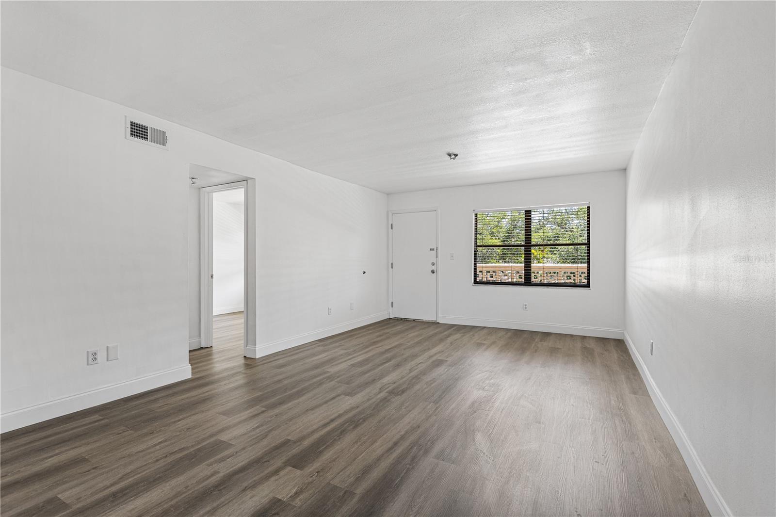 5080 LOCUST ST NE #322, ST PETERSBURG, FL, 33703