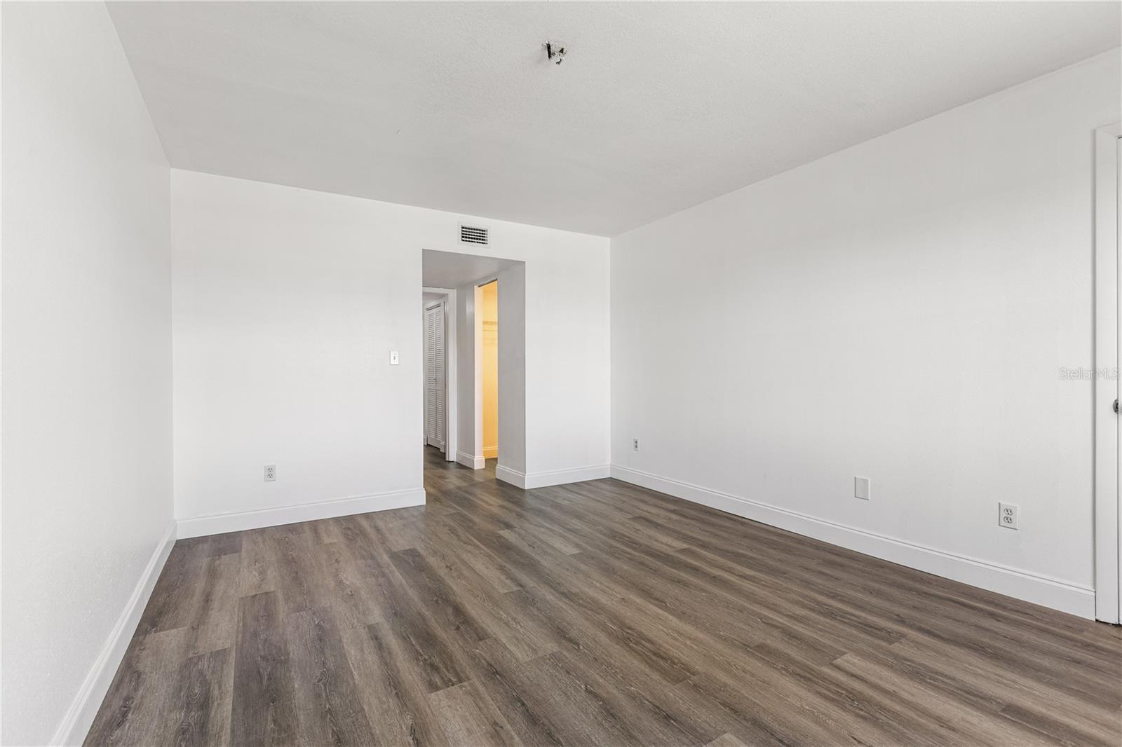 5080 LOCUST ST NE #322, ST PETERSBURG, FL, 33703