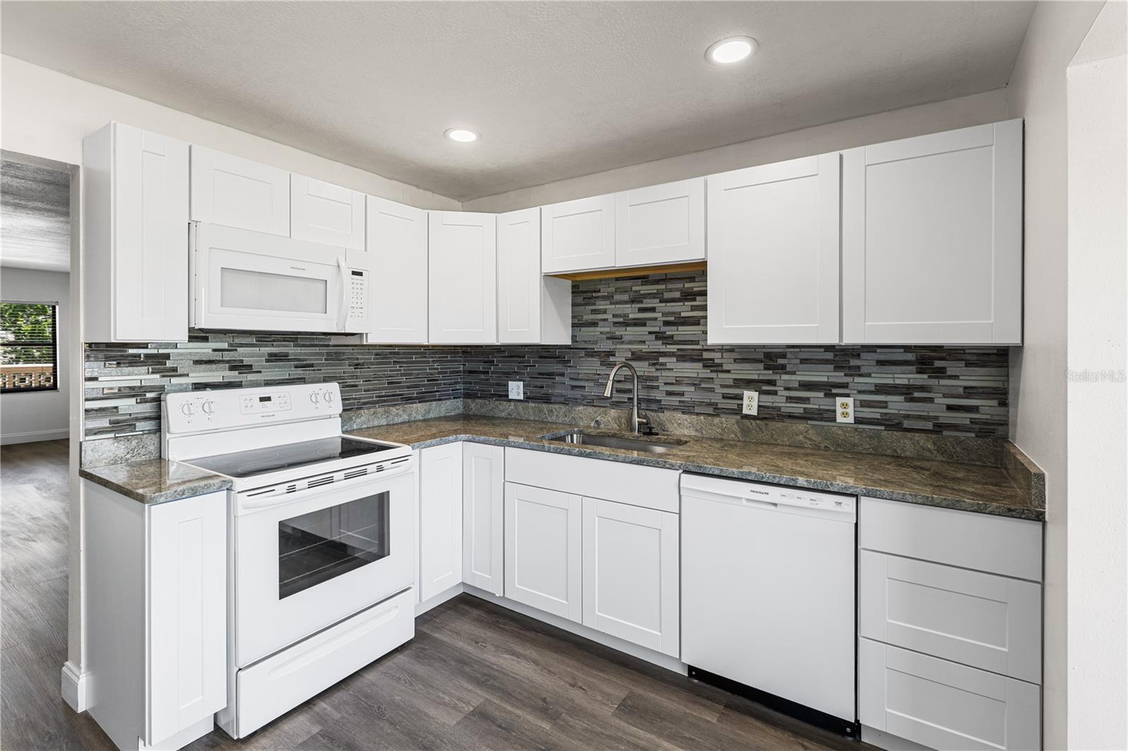 5080 LOCUST ST NE #322, ST PETERSBURG, FL, 33703