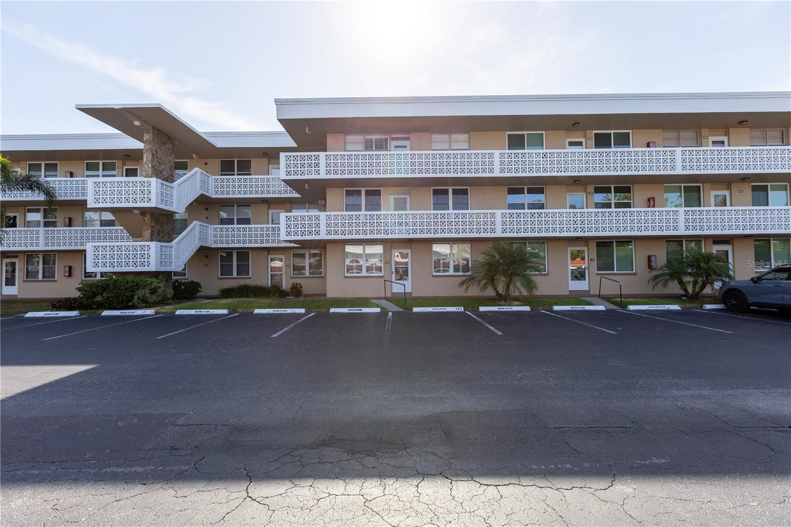 4915 BAY ST NE #224, ST PETERSBURG, FL, 33703