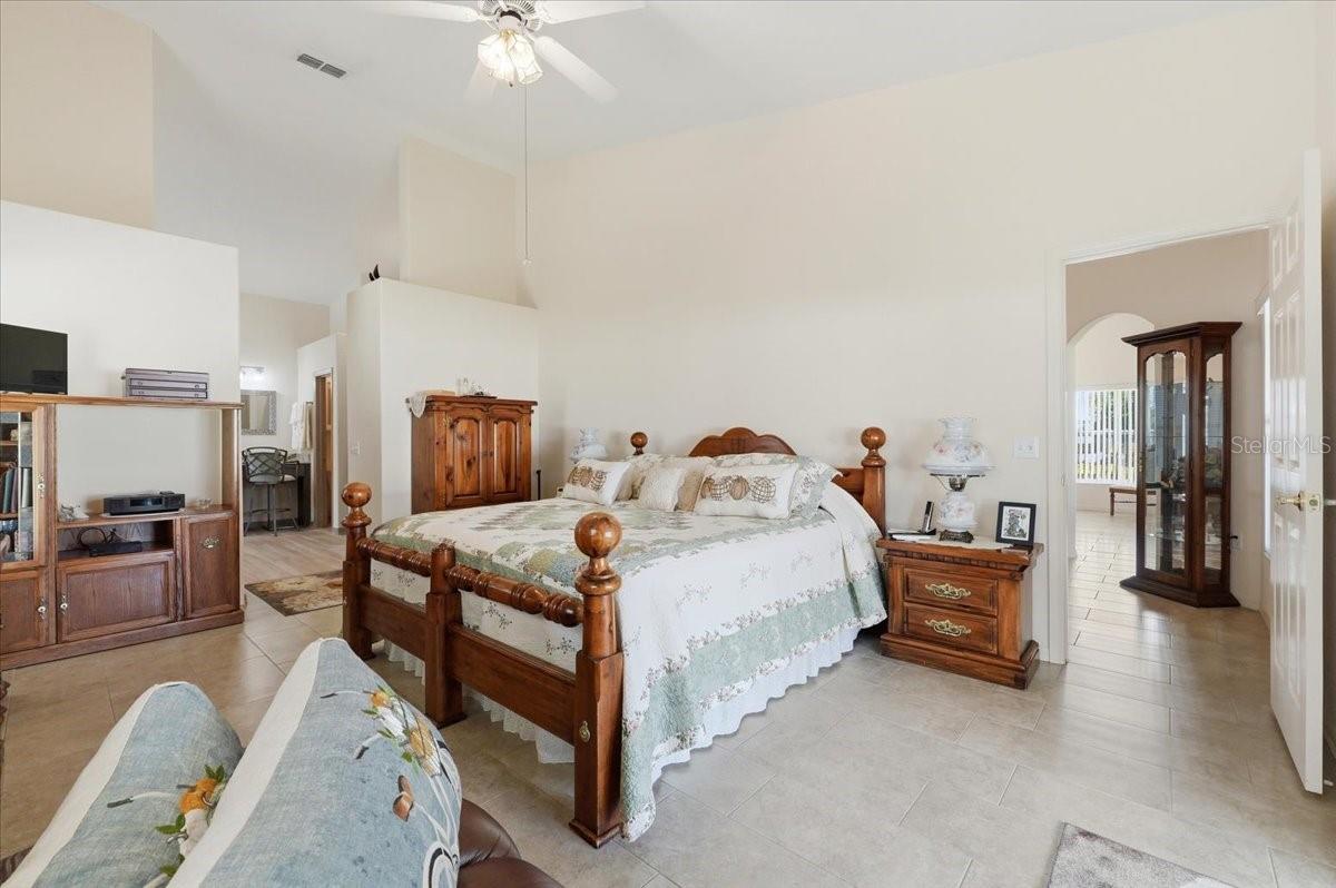 6845 SHIMMERING DR, LAKELAND, FL, 33813