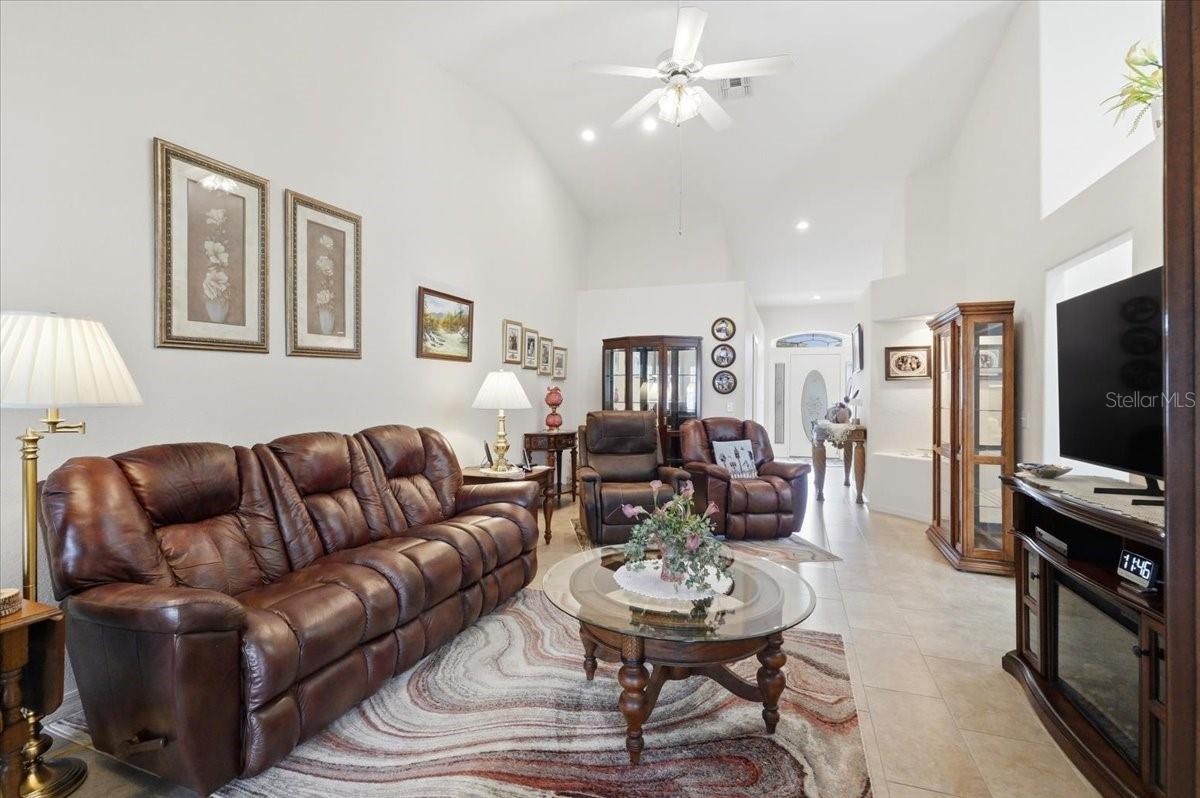 6845 SHIMMERING DR, LAKELAND, FL, 33813