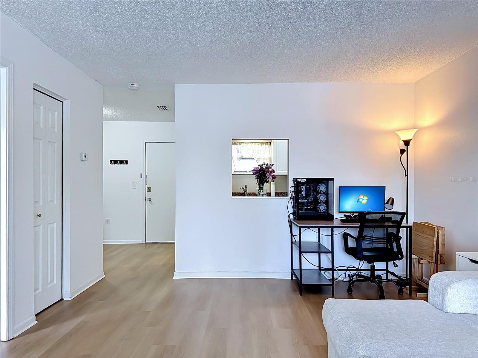 5507 FOUNTAIN LAKE CIR #B206, BRADENTON, FL, 34207