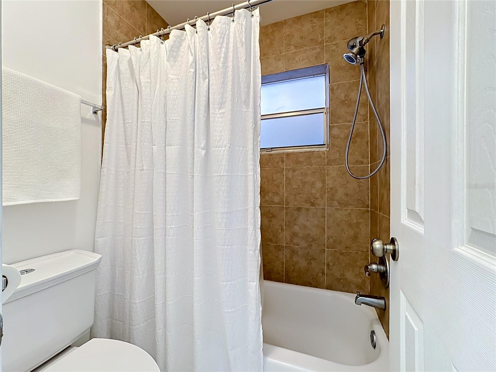 5507 FOUNTAIN LAKE CIR #B206, BRADENTON, FL, 34207